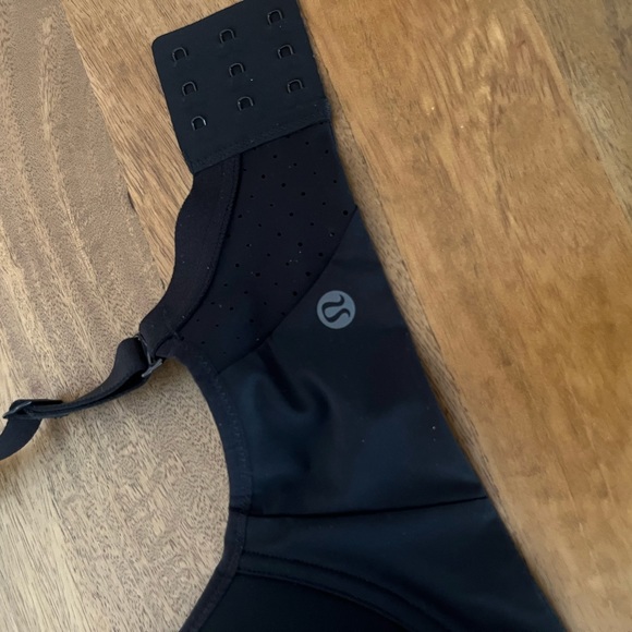 RUN TIMES BRA *HIGH SUPPORT, B-G CUPS. SIZE 32. NWOT - Picture 2 of 4